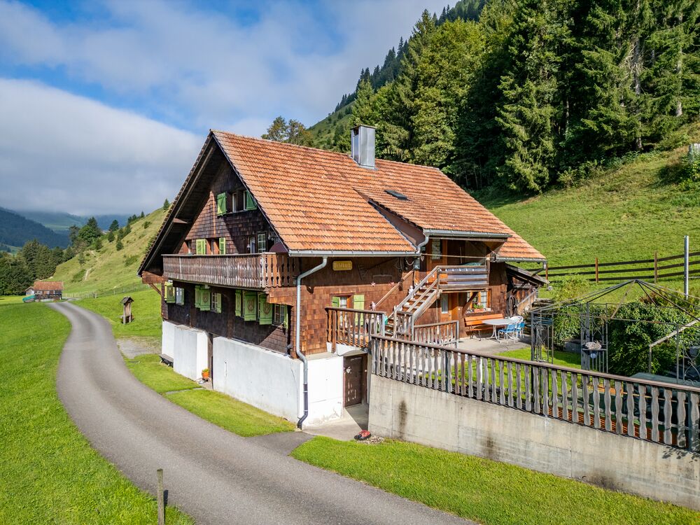 Mehrfamilienhaus mit maximaler Ruhe und purer Idylle