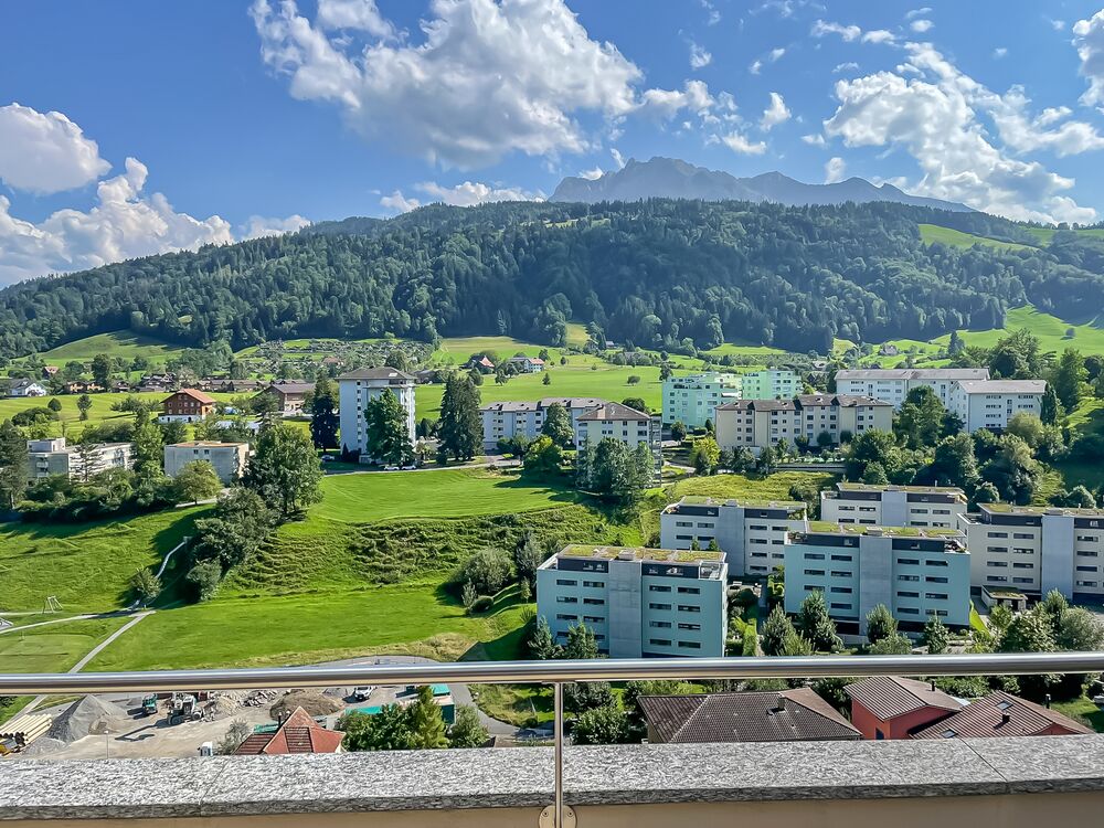 Helle 3½-Zimmer- Dachwohnung mit toller Aussicht