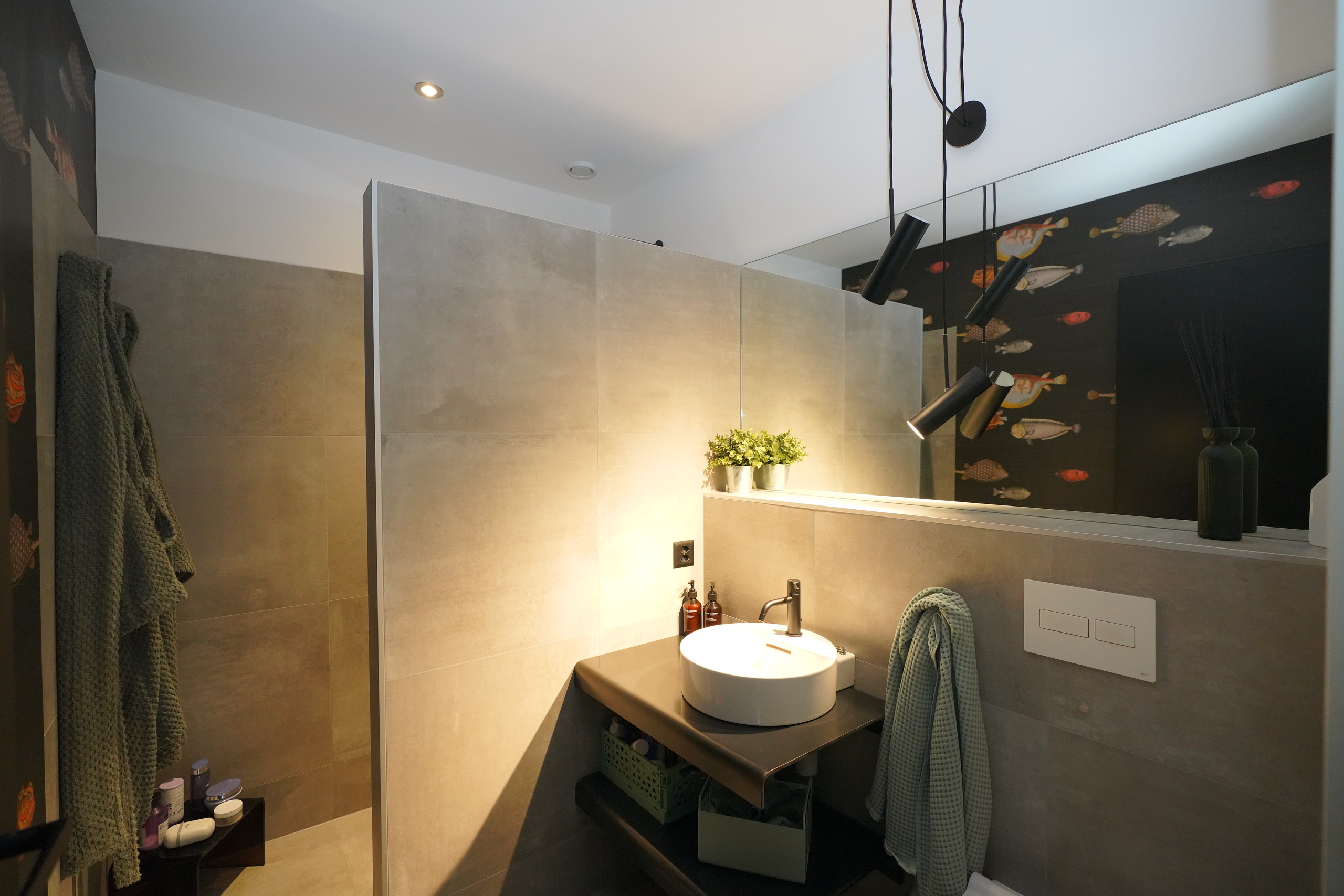 Interior view 8