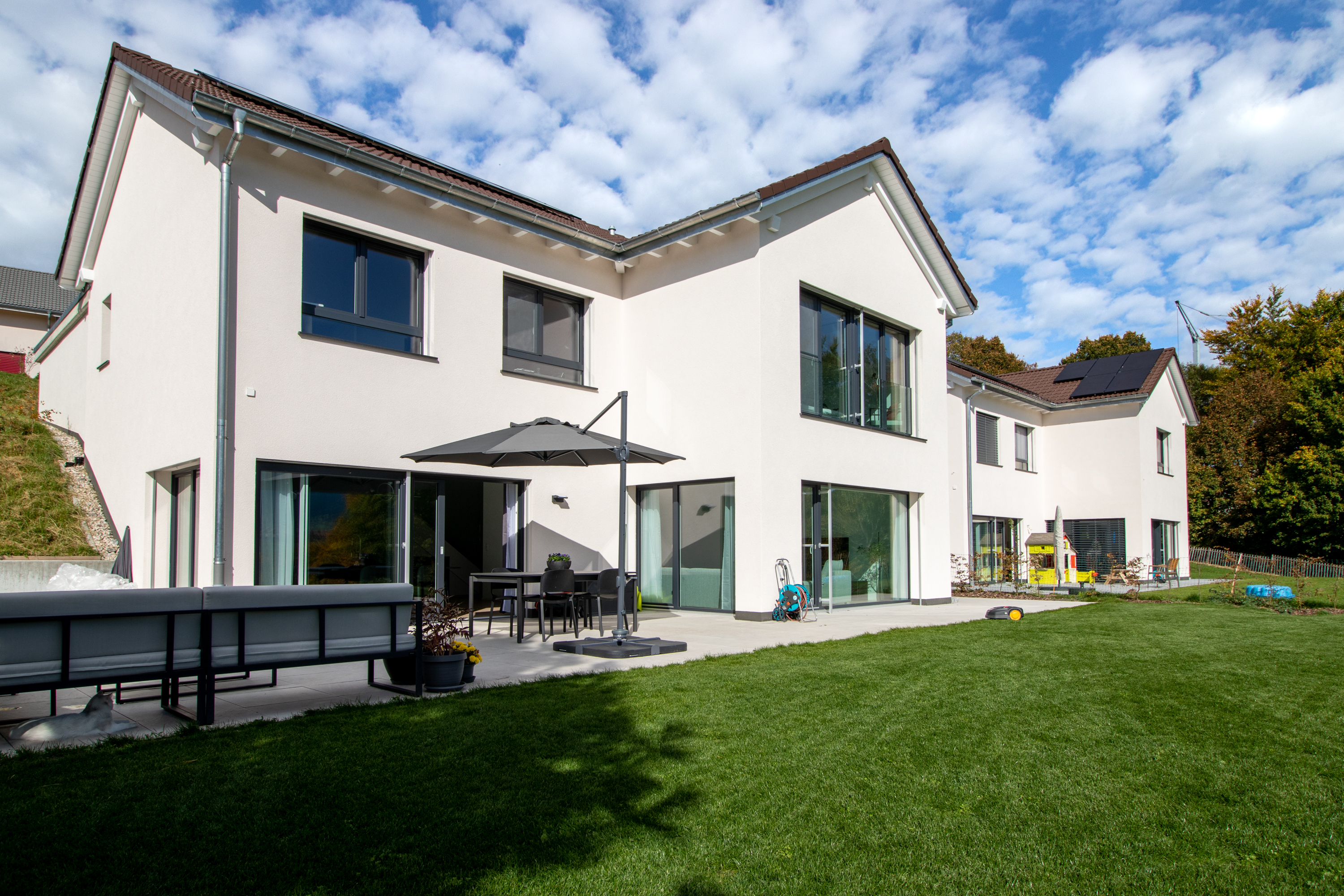 Deux villas jumelles construites aux Fiaugères.