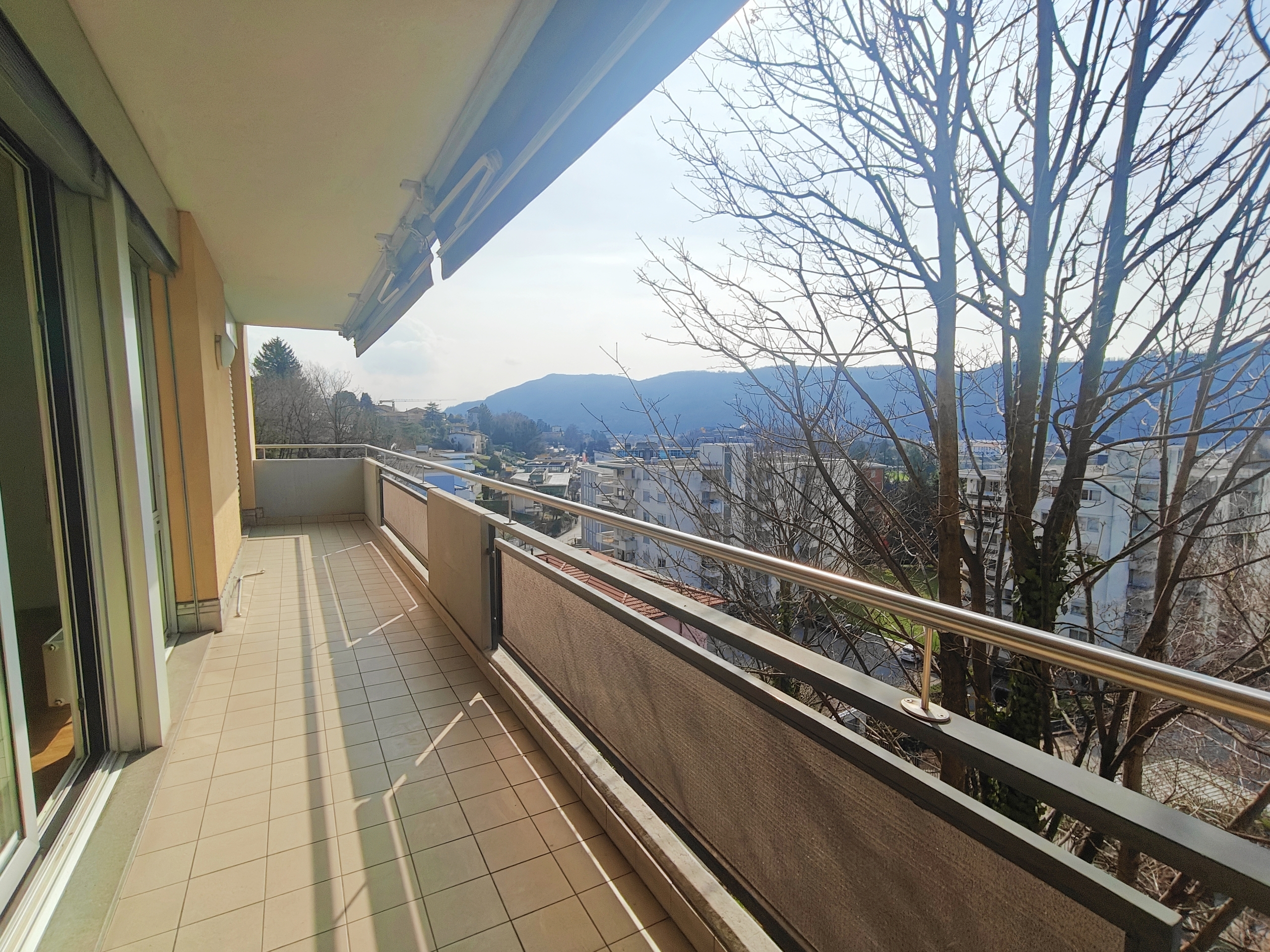 Vista esteriore 1