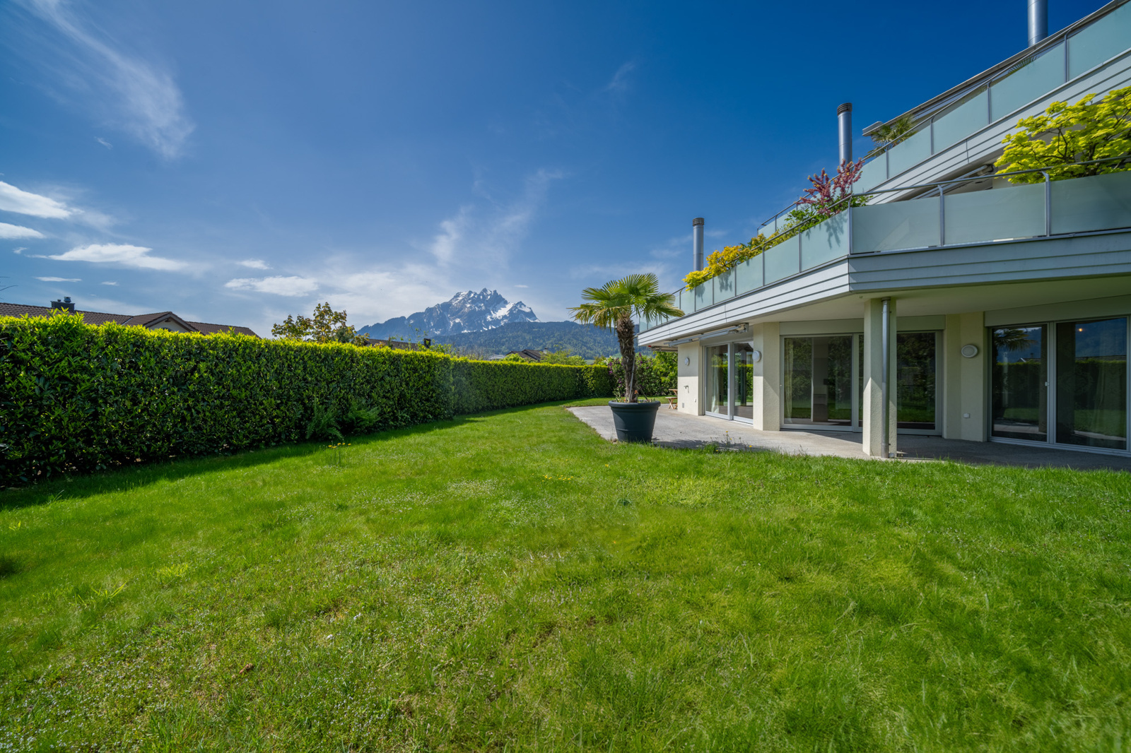 Eigenes Gartenparadies mit Blick auf den Pilatus